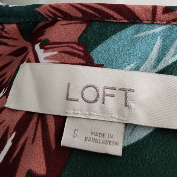 Loft Floral Print Blouse Tank Top - Picture 12 of 13